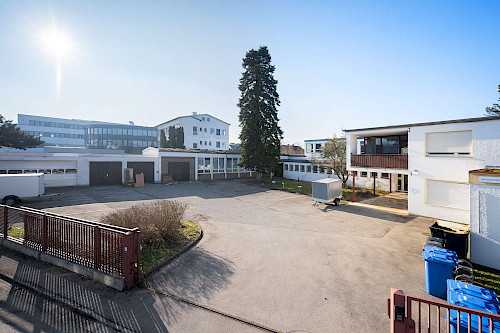 Seltenes Angebot! Baugrundstück für ca. 9.500 m² Netto-Nutzfläche mit Boardinghouse in top Lage - Bild 3069731