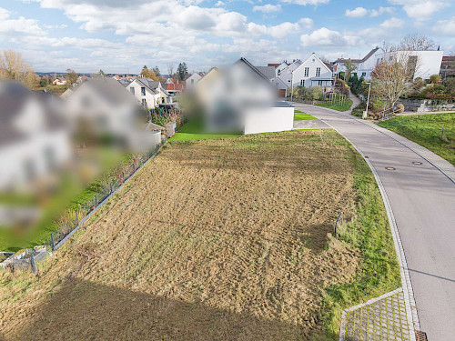 Hier könnte Ihr Haus stehen! Herrliches Baugrundstück zur Bebauung mit einem Ein- /Zweifamilienhaus - Bild 3069704