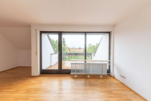 Schmankerl! Großzügig geschnittene 2-Zimmer-Eigentumswohnung mit Dachterrasse in Innenstadtlage - Bild 3612420