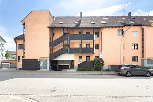 Schmankerl! Großzügig geschnittene 2-Zimmer-Eigentumswohnung mit Dachterrasse in Innenstadtlage - Bild 3612420