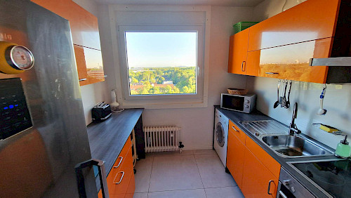 TOP! Sanierte große 2-Zimmer-Wohnung in Bogenhausen mit traumhaftem Bergblick - Bild 3632987