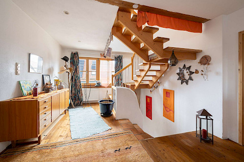 Viel Platz für Familie und Beruf! Zweifamilienhaus mit angrenzender Werkstatt und Lager - Bild 3069651