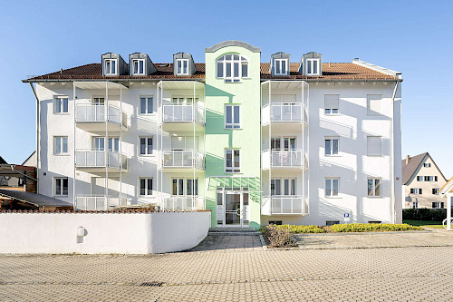 Bildschön! Gut vermietete 3-Zimmer-Wohnung mit traumhaftem Ausblick - Bild 3736935