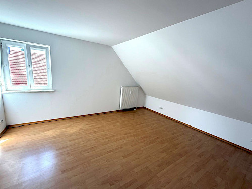 Zu vermieten! Große 2-Zimmer-Maisonette-Wohnung mit Dachterrasse - Bild 4014198
