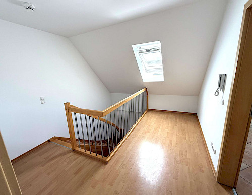 Zu vermieten! Große 2-Zimmer-Maisonette-Wohnung mit Dachterrasse - Bild 4014198