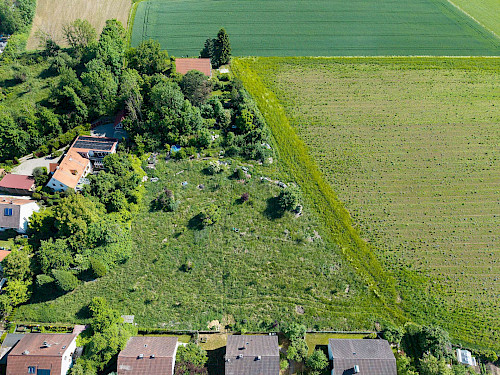 Freizeit-/ Landwirtschaftsfläche am Bebauungsrand - Bild 3796134