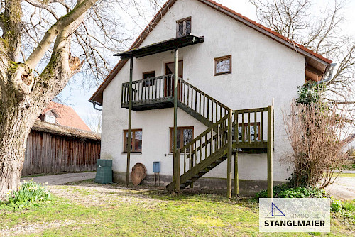 Zu vermieten! Gemütliche 2-Zimmer-Dachgeschosswohnung - Bild 3821542