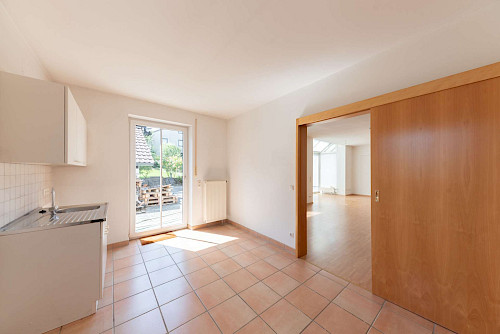Viel Platz für die Familie! Helle Erdgeschosswohnung mit großer Terrasse - Bild 3957133