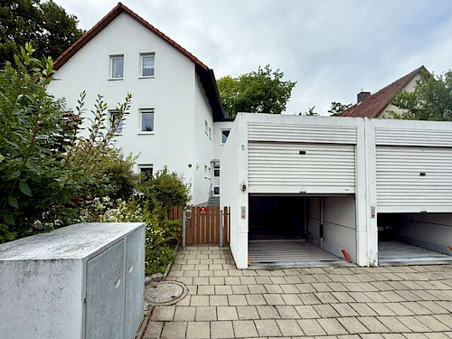 Zu Vermieten! Ruhige 3-Zimmer-Wohnung mit Balkon in zentrumsnaher Lage - Bild 3992575
