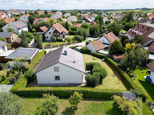 Raum für Neues! Traumhaftes Baugrundstück mit Altbestand - Bild 4317237