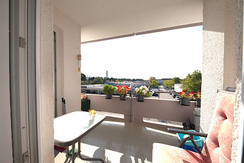 Top Schnitt! Großzügige 2-Zimmer-Eigentumswohnung mit Süd-Balkon - Bild 4409660