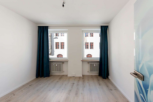 Erfolgsversprechend! Großzügige Büro-/ Praxisfläche mit Aufzug in der Freisinger Altstadt - Bild 4443594