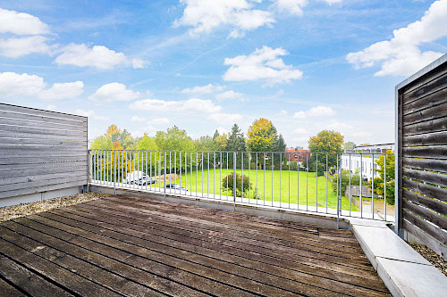 Optik und Technik in Bestform! Neuwertiges Reihenhaus mit Garten und Dachterrasse - Bild 4465347