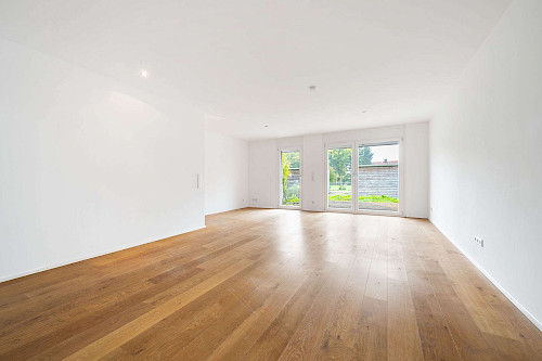 Optik und Technik in Bestform! Neuwertiges Reihenhaus mit Garten und Dachterrasse - Bild 4465347