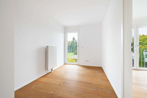 Optik und Technik in Bestform! Neuwertiges Reihenhaus mit Garten und Dachterrasse - Bild 4465347