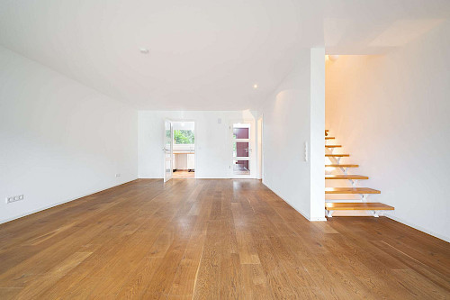 Optik und Technik in Bestform! Neuwertiges Reihenhaus mit Garten und Dachterrasse - Bild 4465347