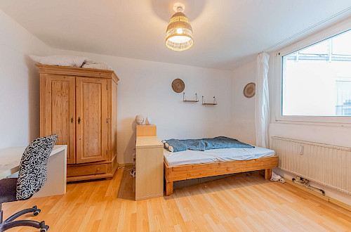 Charmant & zentral! Vermietete 2-Zimmer-Wohnung mit Balkon im beliebten Münchner Stadtteil Schwabing - Bild 4182356
