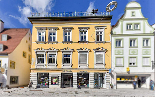 Mittendrin! Gut geschnittene Gewerbefläche in denkmalgeschützem Objekt in 1-A-Lage - Bild 4491339