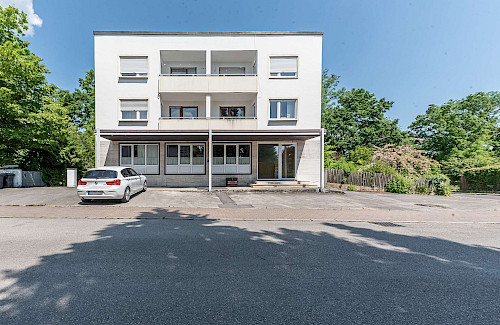 Zu vermieten! Gut geschnittene Gewerbefläche als Büro- oder Praxisräumlichkeiten in Vötting - Bild 4567819