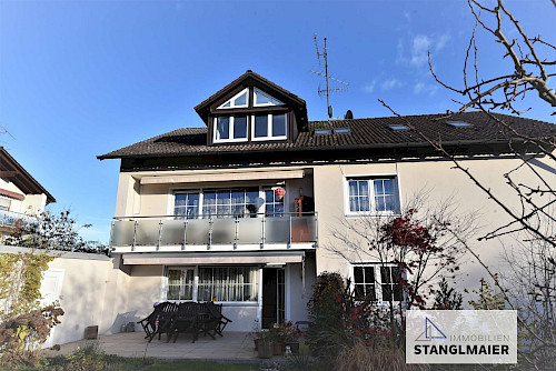 Zu vermieten!Traumhafte 3-Zimmer-Dachgeschoss-Wohnung mit Gartennutzung - Bild 4341727