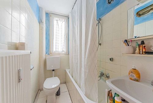 Charmant & zentral! Vermietete 2-Zimmer-Wohnung mit Balkon im beliebten Münchner Stadtteil Schwabing - Bild 4182356