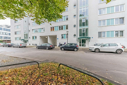 Charmant & zentral! Vermietete 2-Zimmer-Wohnung mit Balkon im beliebten Münchner Stadtteil Schwabing - Bild 4182356