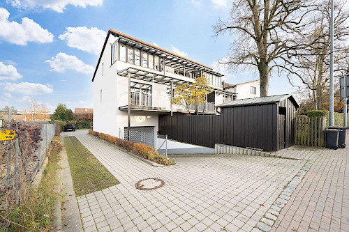 2 Dachterrassen inklusive! Traumhaft geschnittene 3-Zimmer-Wohnung mit Blick auf den Wasserturm - Bild 4532010