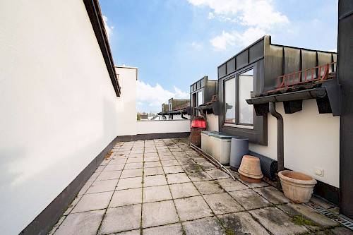 2 Dachterrassen inklusive! Traumhaft geschnittene 3-Zimmer-Wohnung mit Blick auf den Wasserturm - Bild 4532010