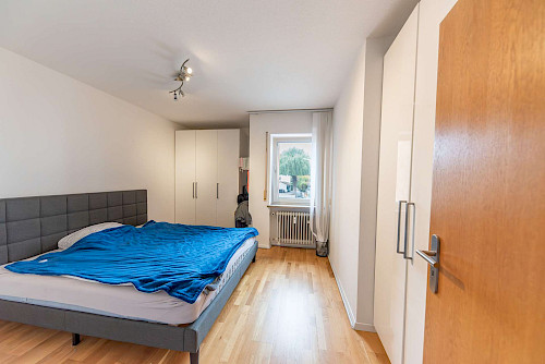 Schmankerl! Großzügig geschnittene 2,5-Zimmer-Eigentumswohnung mit Süd-Balkon in Innenstadtlage - Bild 4432015
