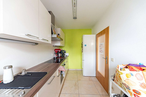 Schmankerl! Großzügig geschnittene 2,5-Zimmer-Eigentumswohnung mit Süd-Balkon in Innenstadtlage - Bild 4432015