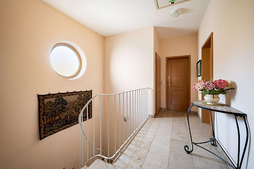 Ruhig und gediegen! Gepflegte Doppelhaushälfte auf schönem Grundstück - Bild 4532110