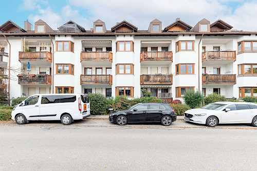 Kleine Dachterrassenwohnung! Vermietete 2-Zimmer-Eigentumswohnung in gesuchter Lage - Bild 4486972