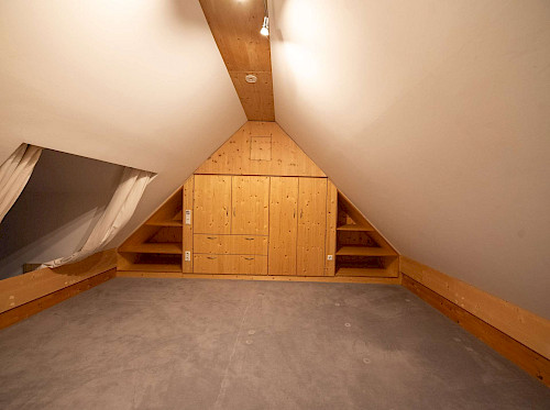 Zu vermieten! Einzigartige 4-Zimmer-Dachgeschosswohnung im Herzen von Neustift - Bild 4721768