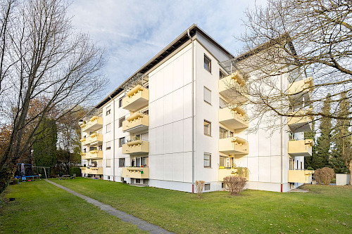 Bildschön! Traumhaft renovierte 3-Zimmer-Eigentumswohnung mit Süd-West-Balkon - Bild 4529739