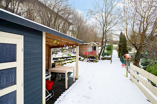 Charmantes Stadtdomizil! Stilvolle 3,5-Zimmer-Dachterrassen-Maisonette-Wohnung am Moniberg - Bild 4767317