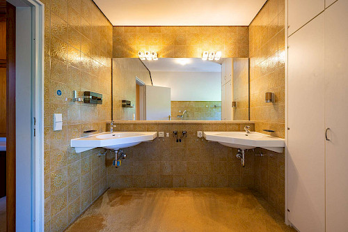 Hideaway! Uneinsehbares Villenanwesen in schöner Lage - Bild 3911509