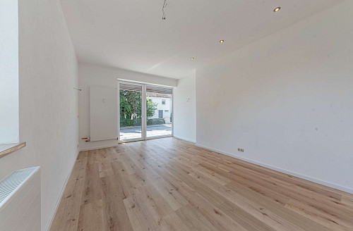 Zu vermieten! Renovierte 2-Zimmer-Erdgeschoss-Wohnung in Uninähe - Bild 4658691