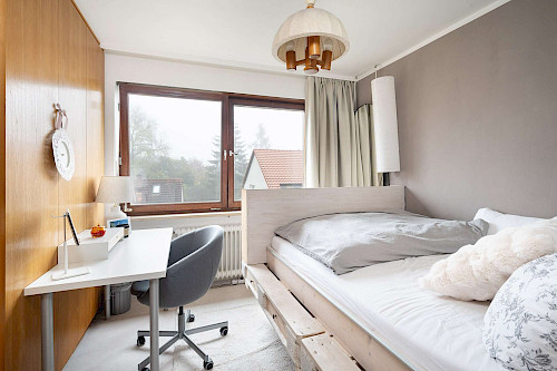 Groß und günstig! Renovierungsbedürftiges Reiheneckhaus in Vötting - Bild 3069697