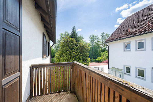 Gartentraum! Zweifamilienhaus mit wunderbarem Garten in schöner Lage - Bild 3634168