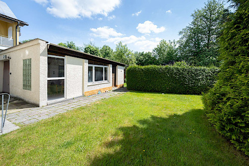 Gartentraum! Zweifamilienhaus mit wunderbarem Garten in schöner Lage - Bild 3634168