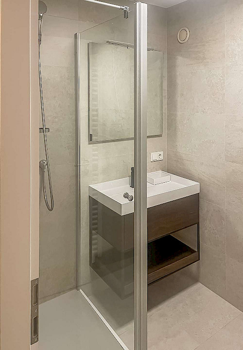 Top Rendite! Frisch renoviertes 1-Zimmer-Apartment mit exklusiver Ausstattung im Freisinger Norden - Bild 4840264