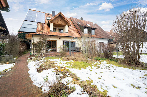 Familiäres Wohnen mit Wohlfühlfaktor! Charmantes Raumwunder in Zentrumsnähe - Bild 4888396