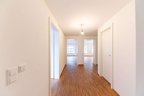 Mittendrin! Moderne Büro- / Praxisfläche mit gehobener Ausstattung in der Freisinger Altstadt - Bild 4952290