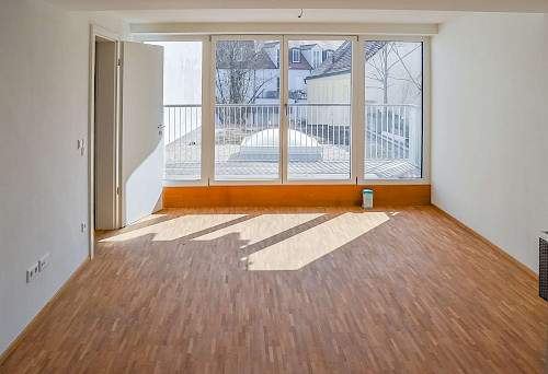 Mittendrin! Moderne Büro- / Praxisfläche mit gehobener Ausstattung in der Freisinger Altstadt - Bild 4952290