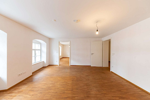 Mittendrin! Moderne Büro- / Praxisfläche mit gehobener Ausstattung in der Freisinger Altstadt - Bild 4952290