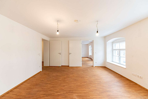 Mittendrin! Moderne Büro- / Praxisfläche mit gehobener Ausstattung in der Freisinger Altstadt - Bild 4952290