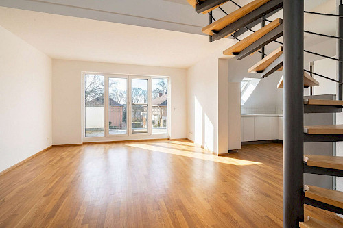 Dachgeschoss, Galerie, Terrasse, Lift! Vermietete 2,5-Zimmer-Maisonette-Wohnung in Bestlage - Bild 5040932