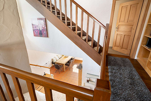 Überraschend unkonventionell! Sehr gepflegte, großzügige Doppelhaushälfte in bester Familienlage - Bild 5129602