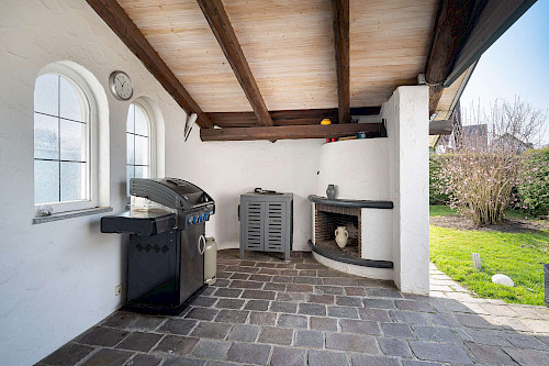 Überraschend unkonventionell! Sehr gepflegte, großzügige Doppelhaushälfte in bester Familienlage - Bild 5129602