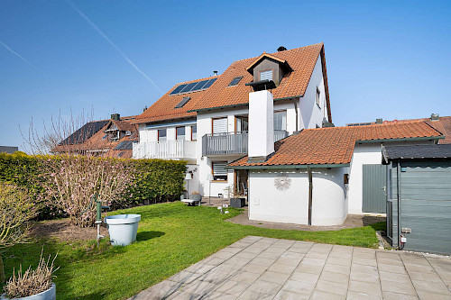 Überraschend unkonventionell! Sehr gepflegte, großzügige Doppelhaushälfte in bester Familienlage - Bild 5129602